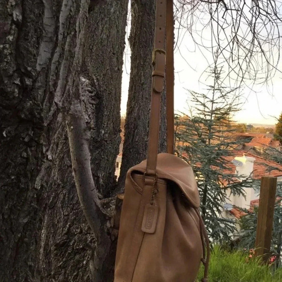 COACH | Camel Gold Beige Natural Leather Bucket Drawstring RARE Crossbody Bag - Picture 9 of 11